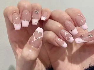 ネイル Shis_🦄shi 韓国風キラキラネイルのネイルデザイン