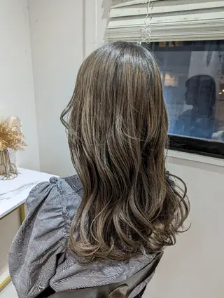 ロング nanami /Toiroのヘアスタイル