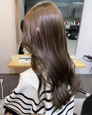 ロング カラー ミルクティーベージュ ❤︎レイヤー　MIAのヘアスタイル