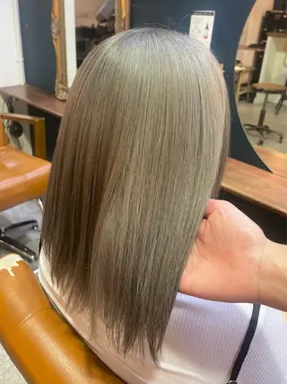 カラー 森田翔斗 顔周りレイヤーのヘアスタイル