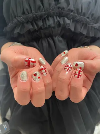 ネイル koyu 🩶のネイルデザイン