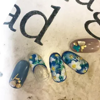 ネイル arm in arm ︎✿Yamamotoのマツエク・マツパデザイン