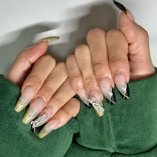 ネイル alien girl所属・aliengirl Ayuのネイルデザイン