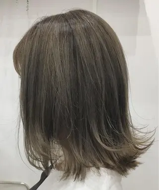 ミディアム カラー tipi 香椎・千早のヘアスタイル