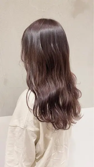 ロング カラー 艶感/ナチュラル 🩵amiのヘアスタイル