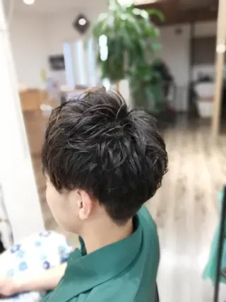 パーマ メンズ ショート 北林 弘展のヘアスタイル