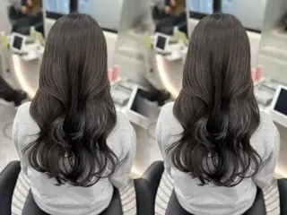 セミロング 谷川が作る熊本1🥇 レイヤーカットのヘアスタイル