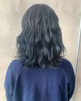 ミディアム カラー ブームボックス所属・🐝ハイトーンカラー hachi🐝のヘアスタイル