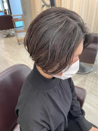 カラー 🍪ﾖｼｲﾊﾙﾈ🍪 ﾗﾍﾞﾝﾀﾞｰｶﾗｰのヘアスタイル