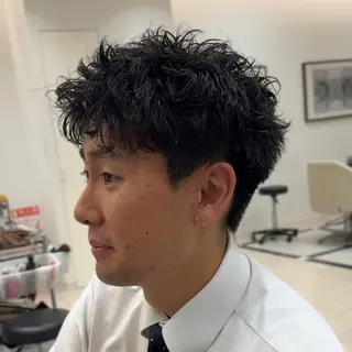 ショート パーマ メンズ SALOWIN名古屋Suite店所属・名古屋のメンズ特化 美容師/わたるのヘアスタイル