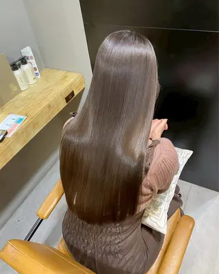 セミロング カラー ioe元町 yukaのヘアスタイル