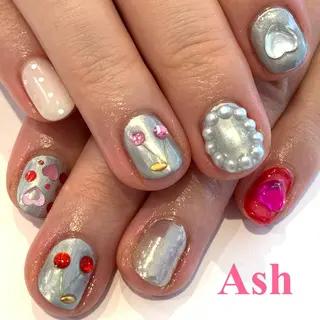 ネイル 🩵NORIKO 上品ネイルが得意🩵のネイルデザイン