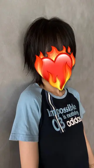 ミディアム MAHO ハッシュのヘアスタイル