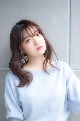 セミロング カラー ヘアアレンジ たなか ちあきのヘアスタイル