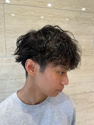 ショート パーマ メンズ 河崎 祐矢のヘアスタイル