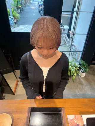 ショート あやの/透明感 /ブリーチカラーのヘアスタイル