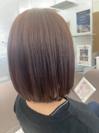 ミディアム 暗髪つや髪💫 岡本彩花のヘアスタイル