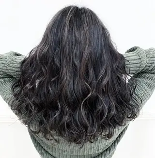 ロング カラー N° jillva ♦️川端裕司♦️のヘアスタイル