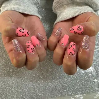 ネイル VIERU 🌈🎀💖のネイルデザイン