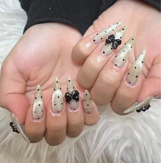 ネイル Mio_ Noiranailのネイルデザイン