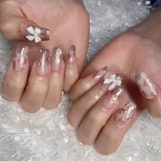 ネイル Nail&eye Belire 新宿のネイルデザイン