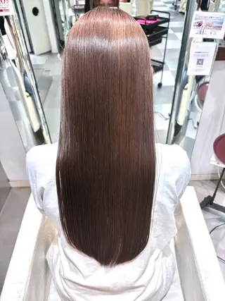 ロング カラー 緑川 瑠奈のヘアスタイル