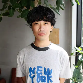 ショート パーマ メンズ 藤川迅 曲がる縮毛矯正のヘアスタイル