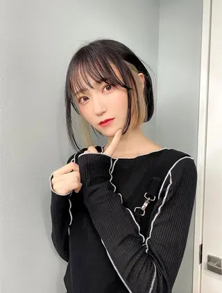 ショート カラー tronc所属・美髪"縮毛矯正" 別所レイヤ【なんば】のヘアスタイル