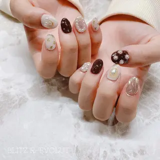 ネイル ☁️BLITZ 🎀笠原雪音🎀のネイルデザイン