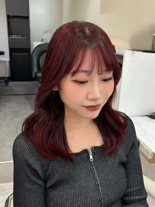 セミロング カラー aku💞韓国風🩷 ピンクカラー🎀🩷のヘアスタイル