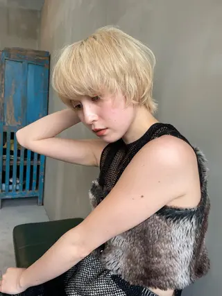 ショート カラー ショート/ボブ/ 心斎橋/宮脇美奈のヘアスタイル