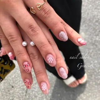 ネイル Gracias. rieのネイルデザイン