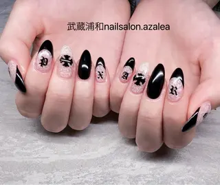 ネイル R inのネイルデザイン