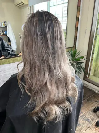 ロング カラー 渡辺 健太のヘアスタイル