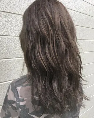 ロング salowin 原宿 aroa所属・韓国／ハッシュカット ／透明感カラー／金野のヘアスタイル