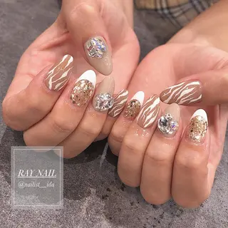 ネイル Arowa 伊田のネイルデザイン