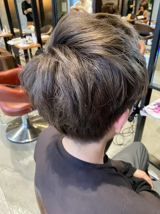 ショート カラー メンズ earth尾形美穂 🫧髪質改善縮毛🫧のヘアスタイル