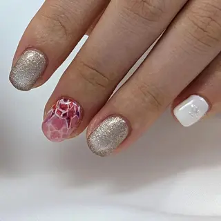 ネイル ナリタ・ マミのネイルデザイン