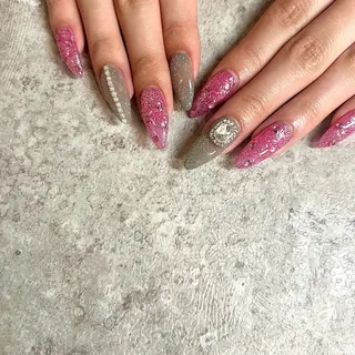 ネイル 山本 真子のネイルデザイン