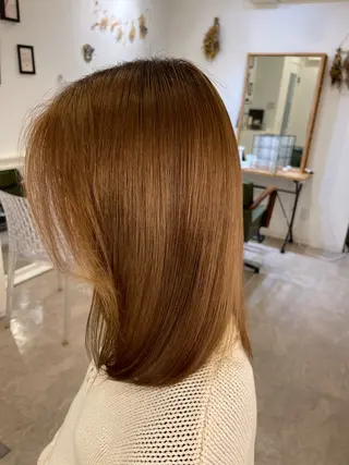 セミロング CARE SHINSAIBASHI所属・縮毛・酸性ストレート 特化のヘアスタイル