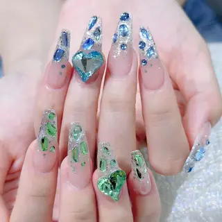 ネイル Queens ゲンのネイルデザイン