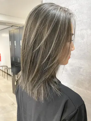 ショート カラー ヘアアレンジ ネイル マツエク・マツパ 井上 一平のヘアスタイル