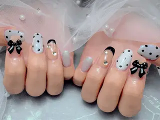 ネイル マジックミラー所属・マジック ミラーのネイルデザイン