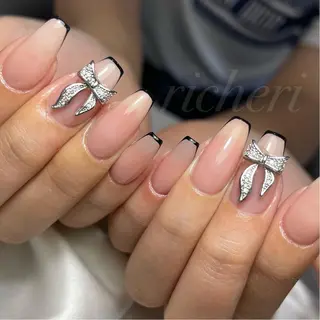 ミディアム ネイル richeri beautyのネイルデザイン