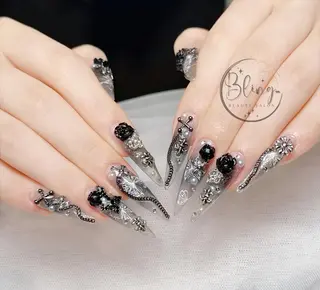 ロング パーマ 高橋 ユキのネイルデザイン