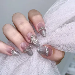 ネイル Queens マオのネイルデザイン