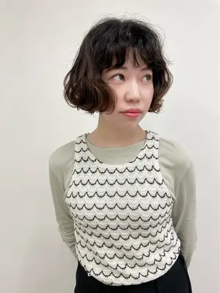 ショート 絹髪矯正/艶カラー /透明感/石田桃子のヘアスタイル