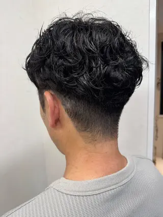 ショート メンズ パーマ/ハイトーン /吉田眞のヘアスタイル