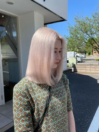 セミロング カラー moe🥣ﾚｲﾔｰ ｶｯﾄ/透明感ｶﾗｰのヘアスタイル