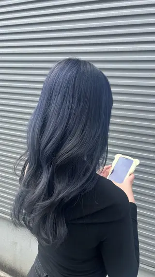 ロング カラー ベージュカラー⌇﻿ くびれヘア.𐙚心音のヘアスタイル